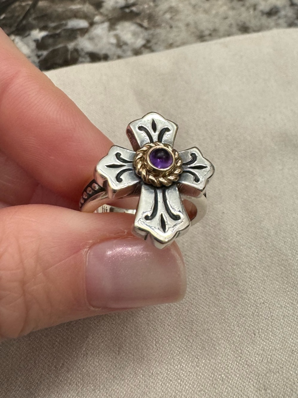 James avery RETIRED amethyst cross ring, size 6